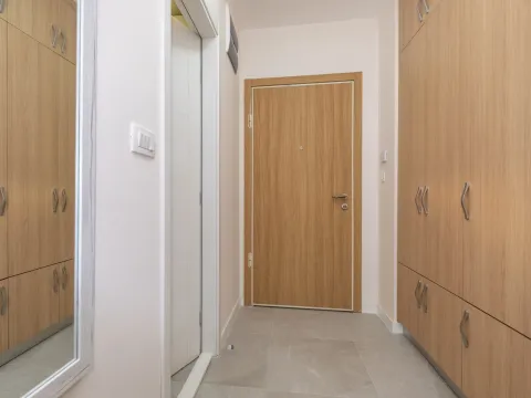 Rent, one bedroom apartment, 47m², Central Point, Podgorica - image 3