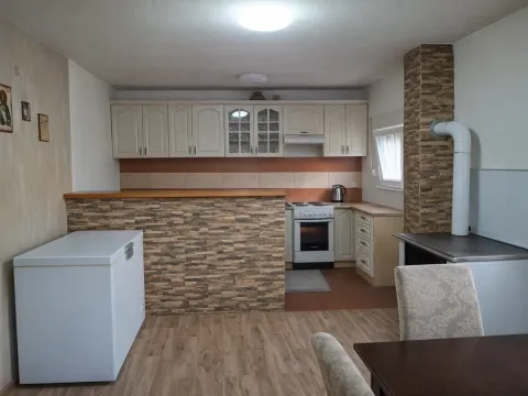 Sale, house, 72m², Radanovići, Kotor - image 2