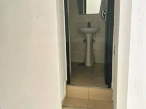 Izdavanje, poslovni prostor, 80m², Stari Aerodrom, Podgorica - image 4