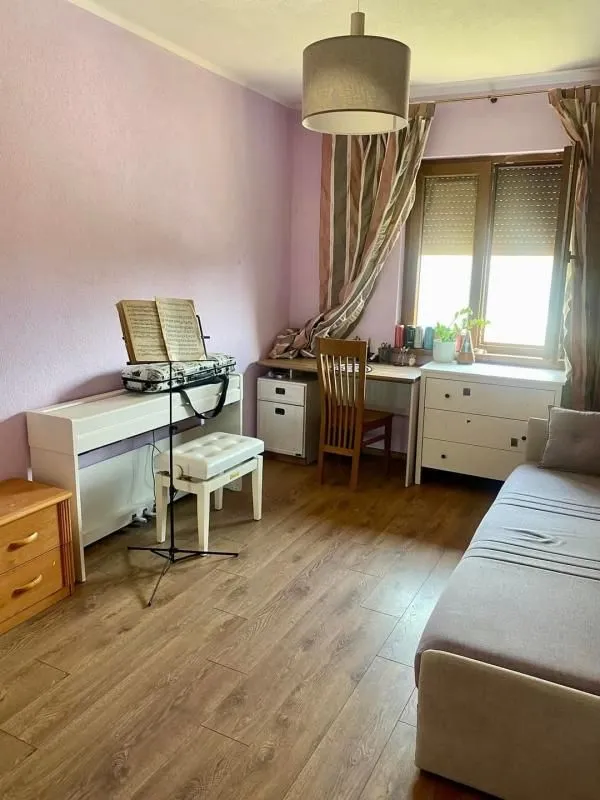 Prodaja, kuća, 220m², Šušanj, Bar