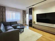 Izdavanje, dvosoban stan, 74m², Central Point, Podgorica - image 2