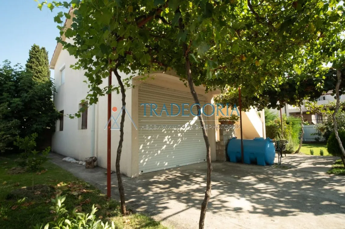 Prodaja, kuća, 180m², Bar, Crna Gora