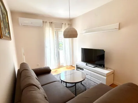 Izdavanje, jednosoban stan, 42m², Central Point, Podgorica - image 4