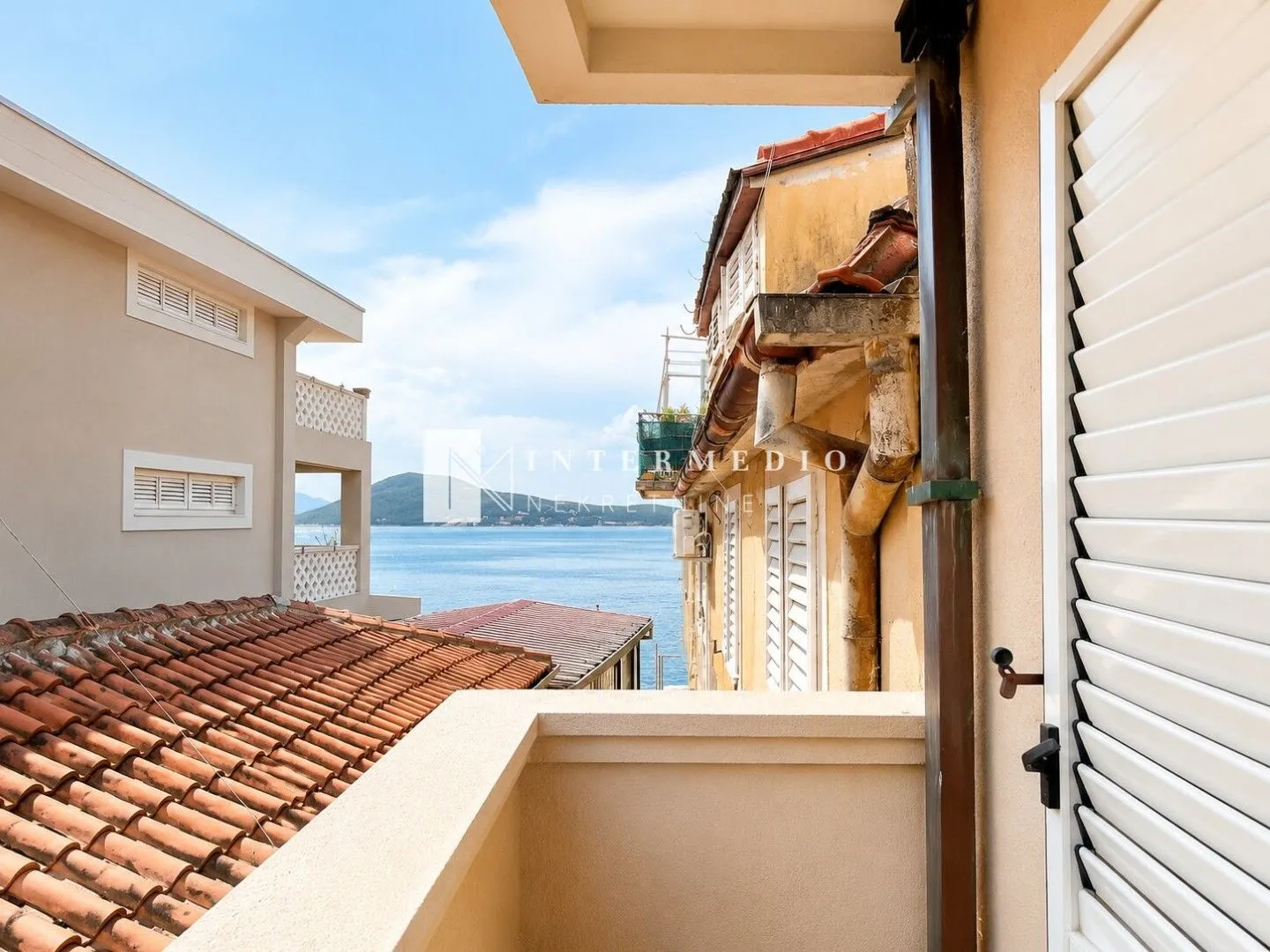 Izdavanje, jednosoban stan, 54m², Igalo, Herceg Novi