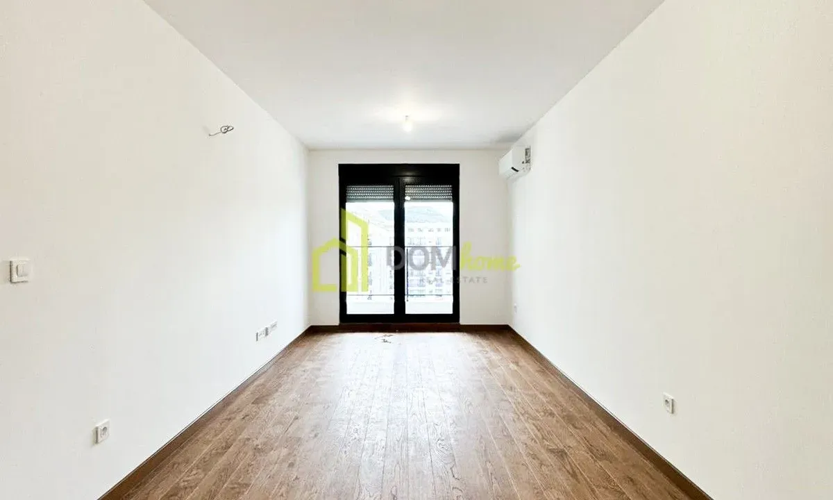 Izdavanje, dvosoban stan, 64m², Tološka šuma, Podgorica
