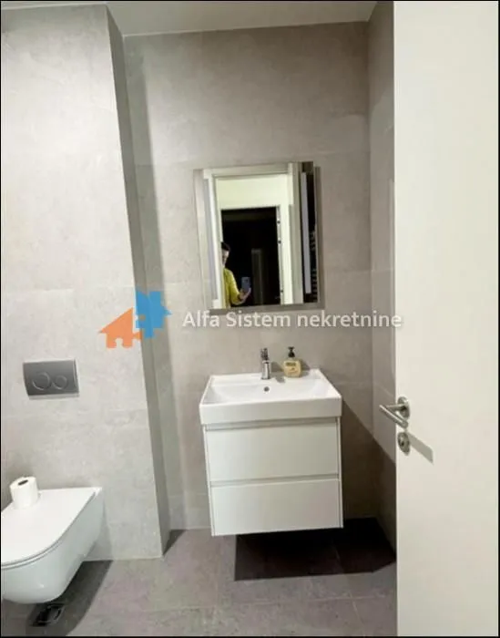Izdavanje, dvosoban stan, 53m², Novi Beograd Blok 64, Novi Beograd Sve Podlokacije