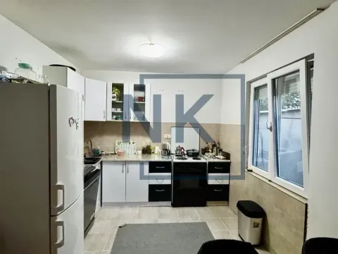 Izdavanje, kuća, 100m², Beri, Podgorica - image 2