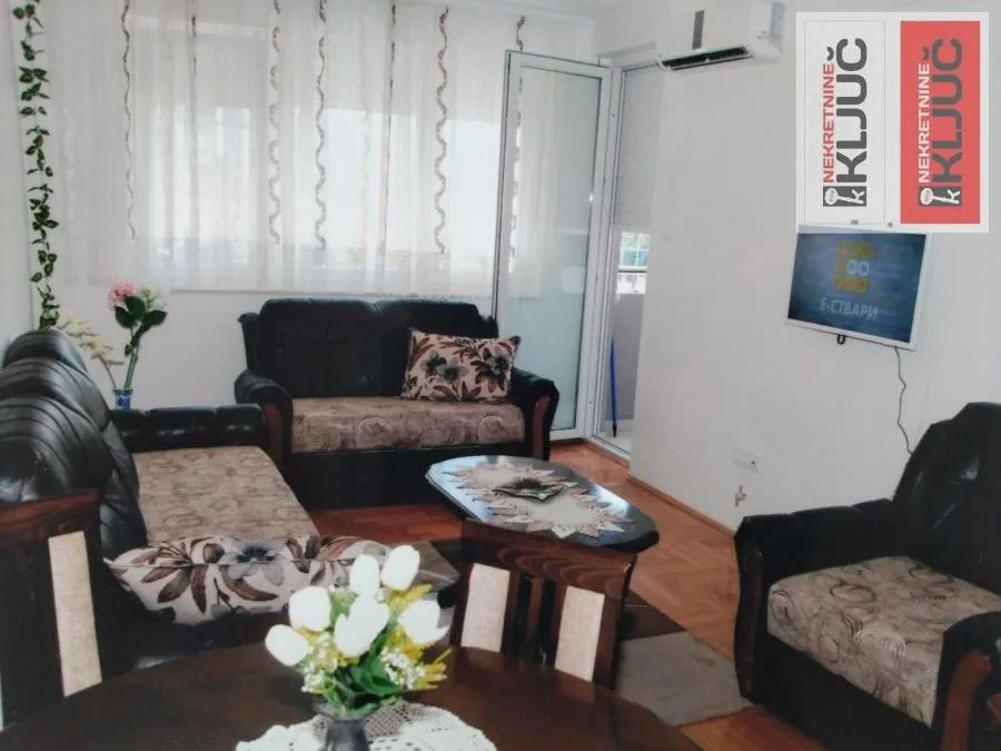 Izdavanje, jednosoban stan, 38m², Bulevar Oslobodjenja, Novi Sad Sve Podlokacije