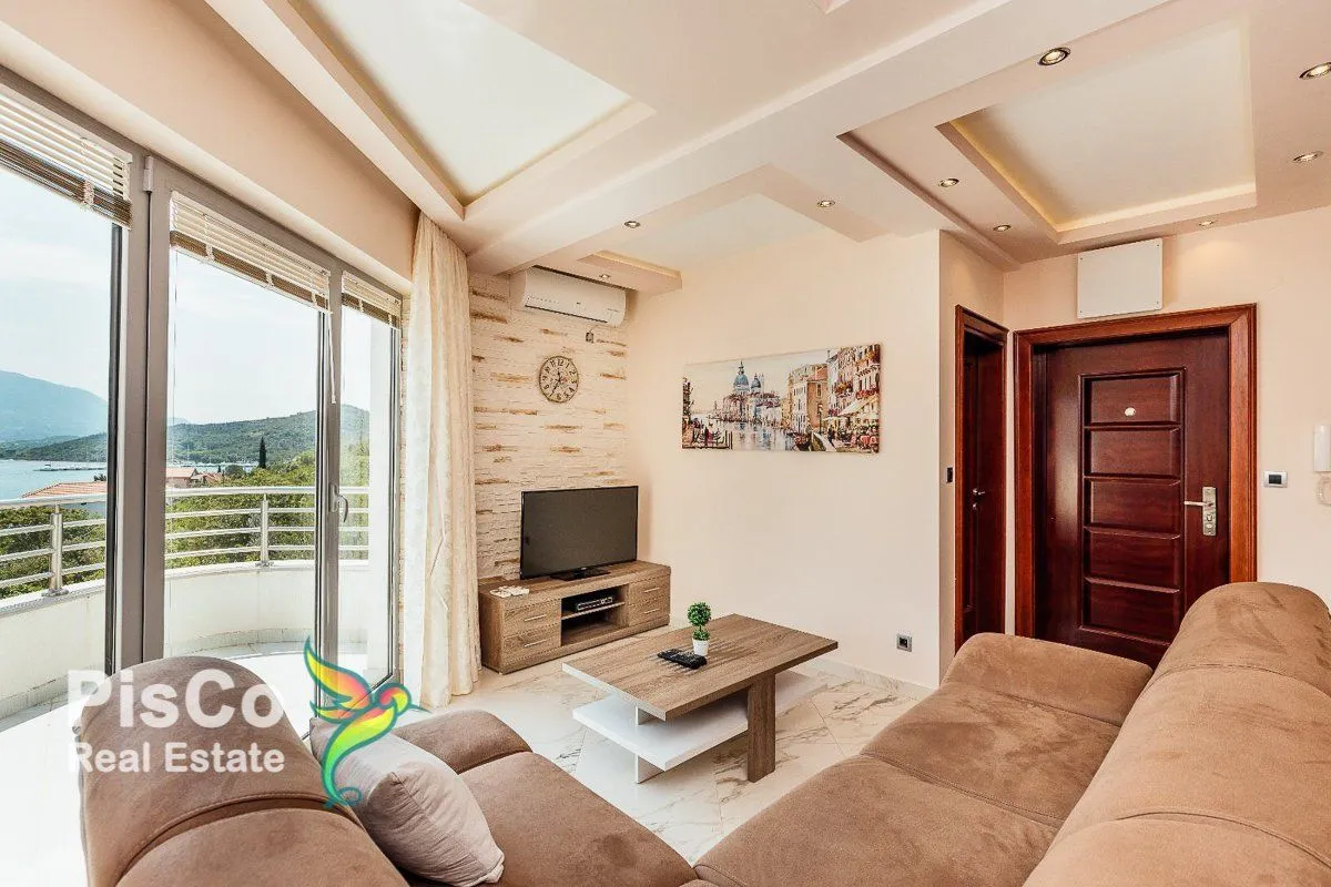 Prodaja, dvosoban stan, 64m², Tivat, Crna Gora