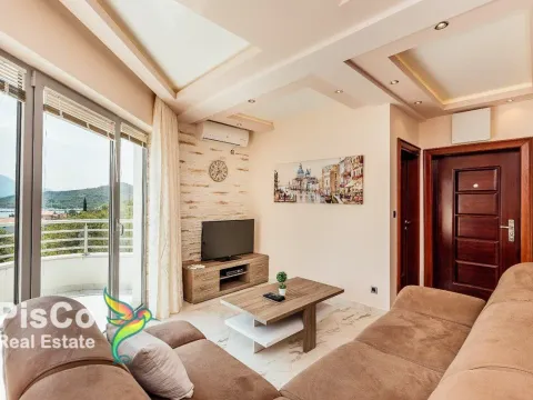 Prodaja, dvosoban stan, 64m², Tivat, Crna Gora - image 1