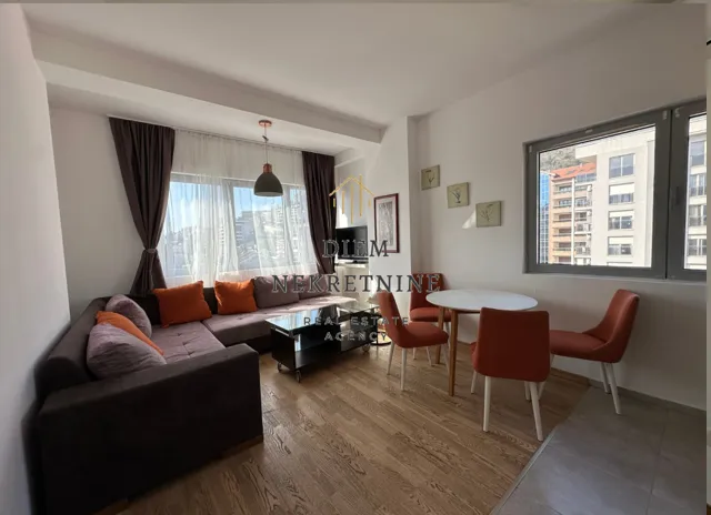 Rent, one bedroom apartment, 40m², Centar, Budva