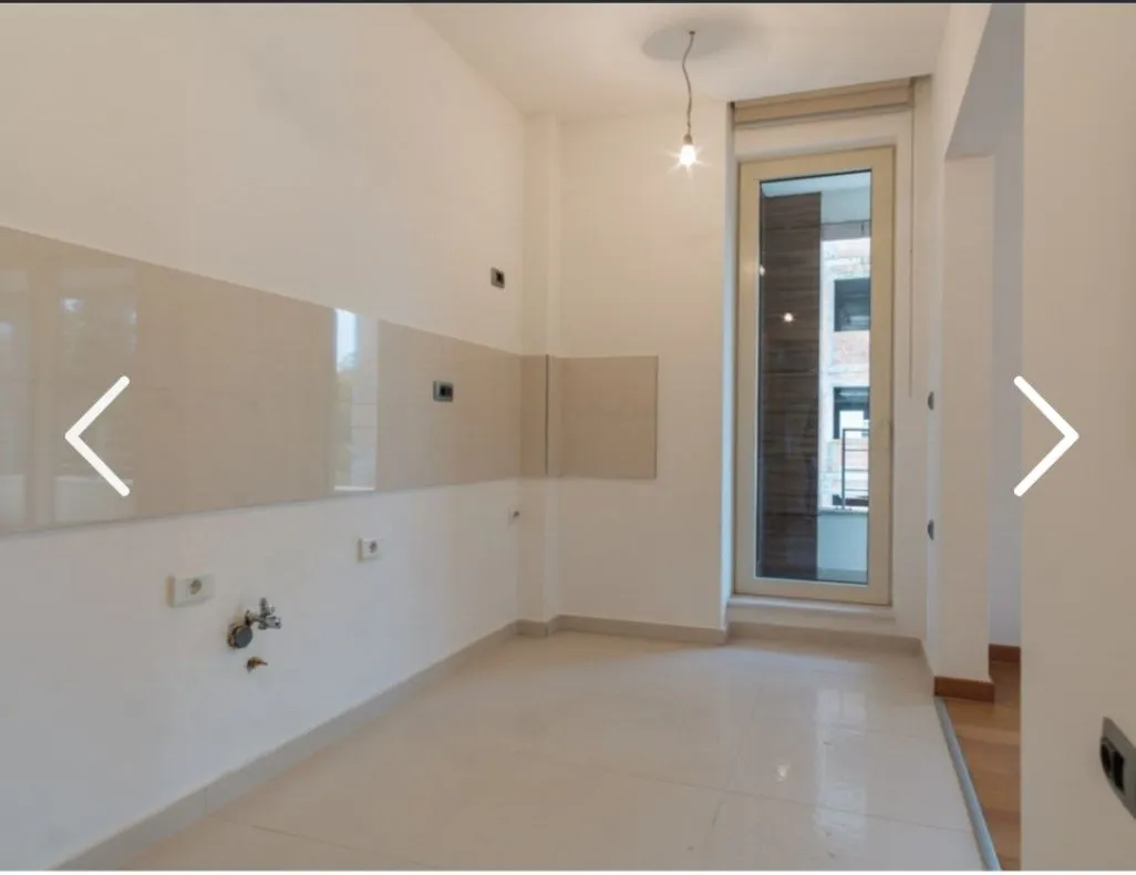 Prodaja, trosoban stan, 114m², Centar, Podgorica