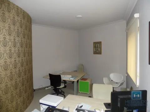 Izdavanje, poslovni prostor, 270m², 7. juli, Paraćin - image 31