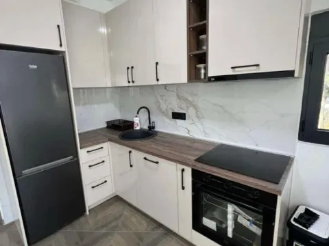 Izdavanje, dvosoban stan, 85m², Šušanj, Bar - image 3