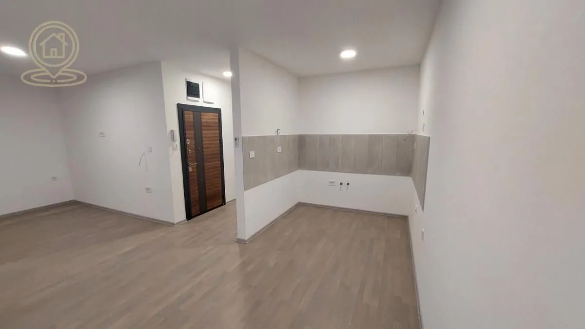 Prodaja, četvorosoban stan, 78m², Alibegovac, Petrovaradin