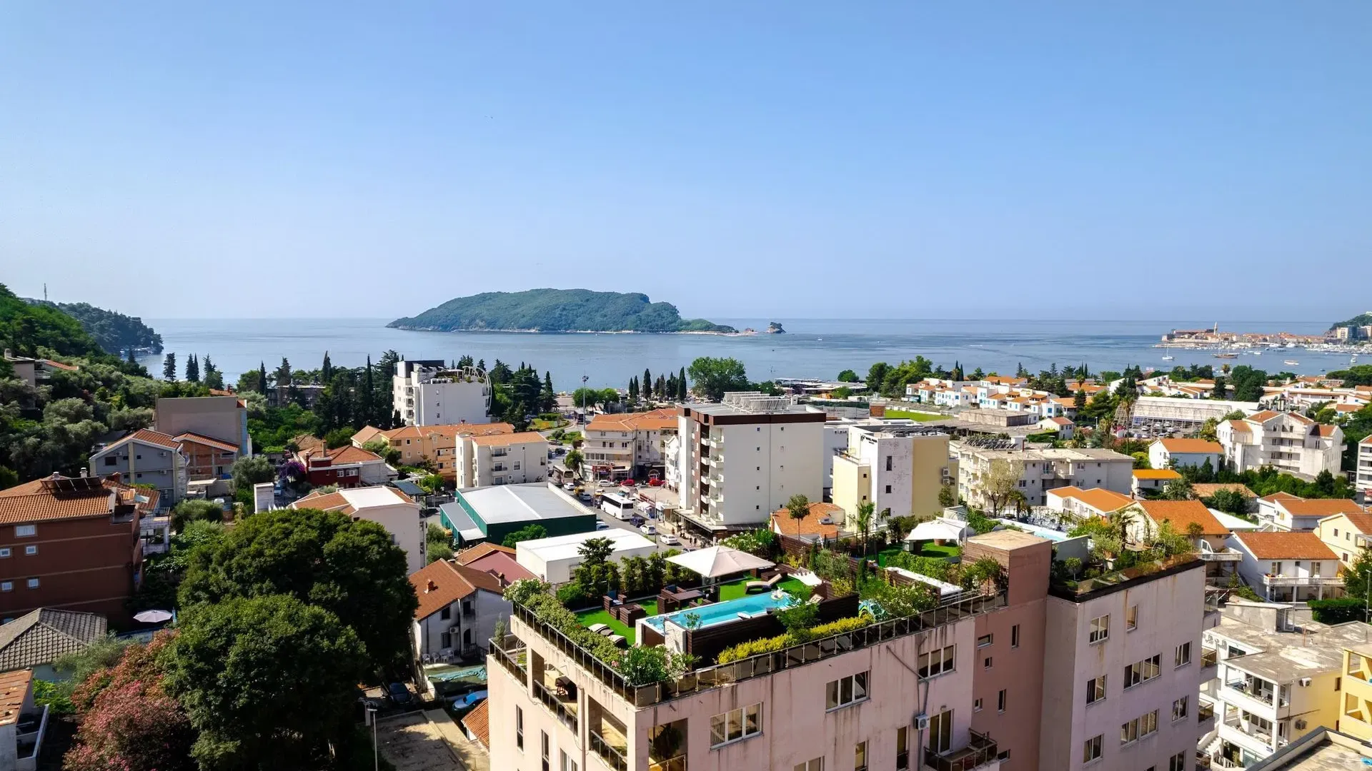 Sale, three bedroom apartment, 400m², Budva, Crna Gora
