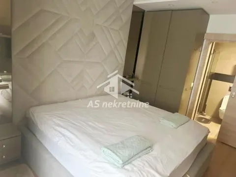 Izdavanje, četvorosoban stan, 100m², Novi Beograd Sve Podlokacije, Beograd - image 10