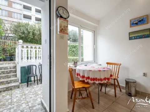 Prodaja, dvosoban stan, 55m², Krašići, Tivat - image 12