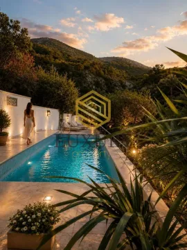 Izdavanje, kuća, 180m², Bečići, Budva - image 2