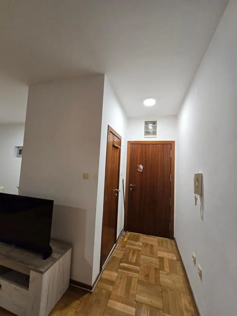 Rent, three bedroom apartment, 88m², Bečići, Budva