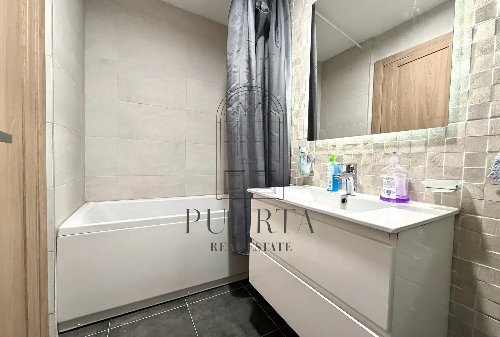 Prodaja, dvosoban stan, 69m², Master Kvart, Podgorica