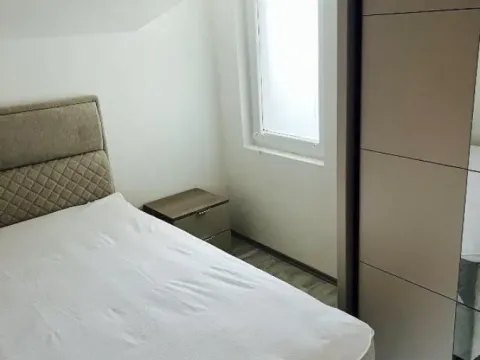 Izdavanje, dvosoban stan, 50m², Palilula Sve Podlokacije, Beograd - image 4