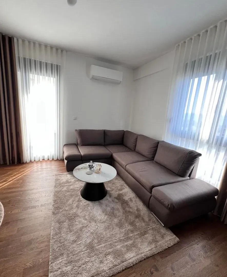 Izdavanje, jednosoban stan, 46m², Čeluga, Bar