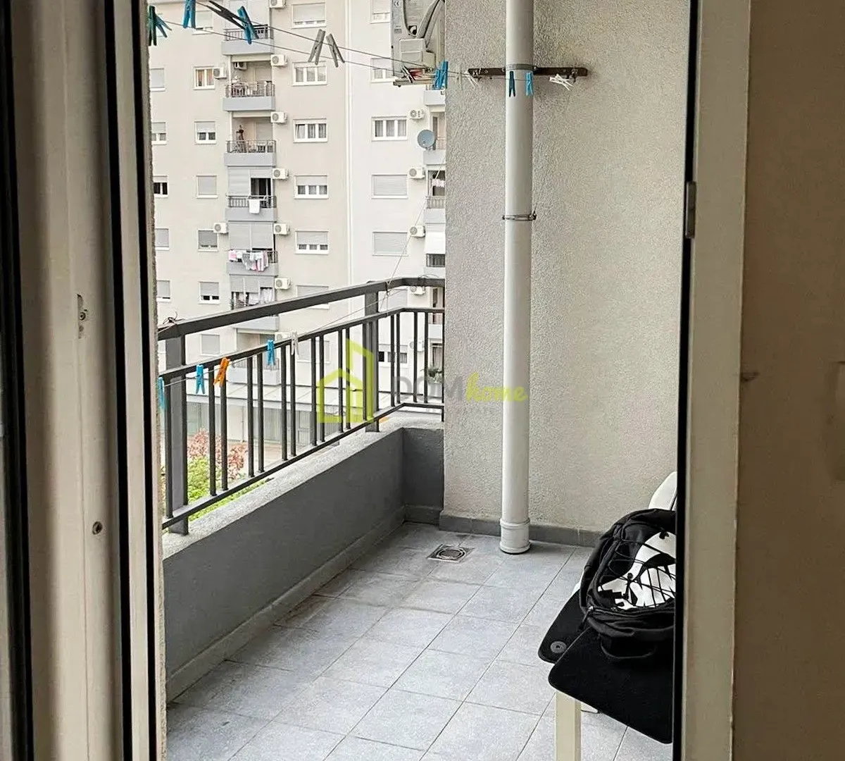Izdavanje, jednosoban stan, 49m², Pobrežje, Podgorica