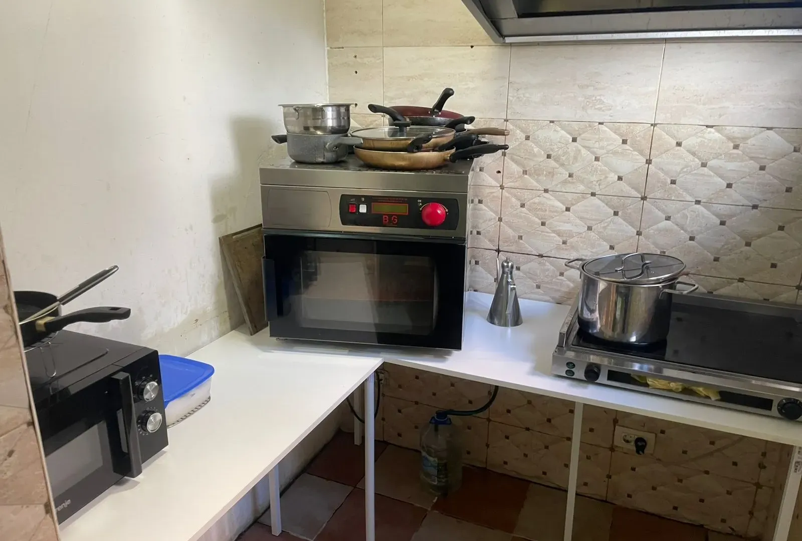 Rent, hospitality venue, 500m², Dobrota, Kotor