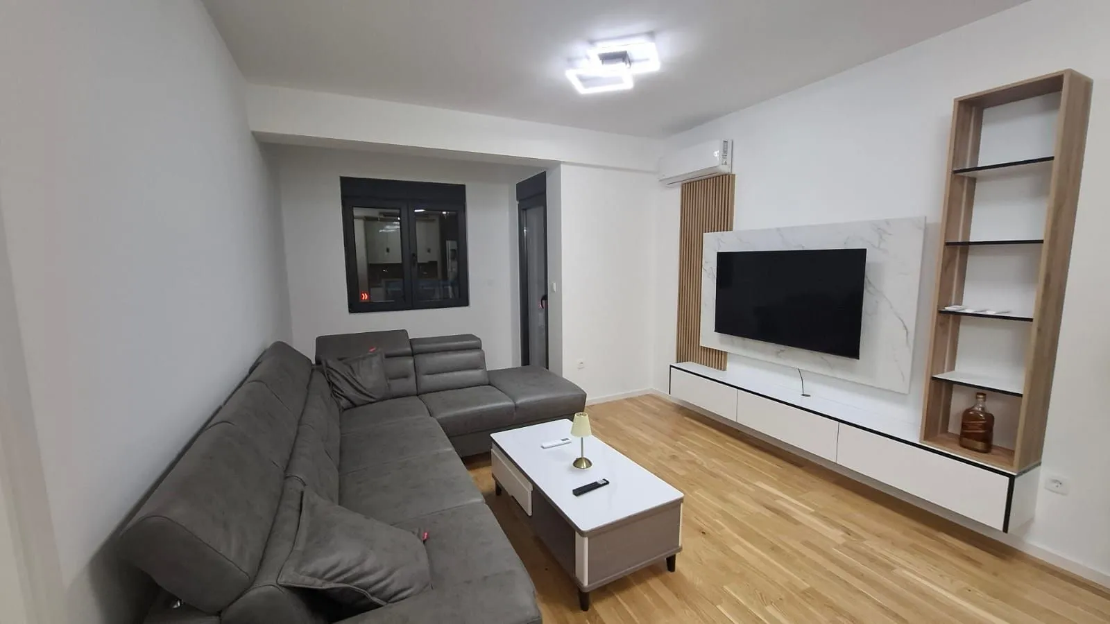 Rent, one bedroom apartment, 70m², Stari Aerodrom, Podgorica