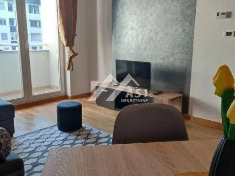 Izdavanje, dvosoban stan, 42m², Sajam, Novi Sad Sve Podlokacije - image 2