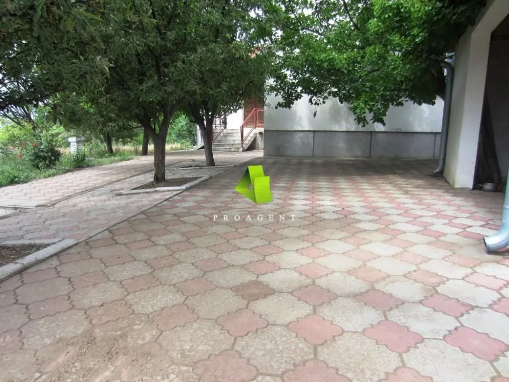 Prodaja, kuća, 200m², Pantelej, Niš