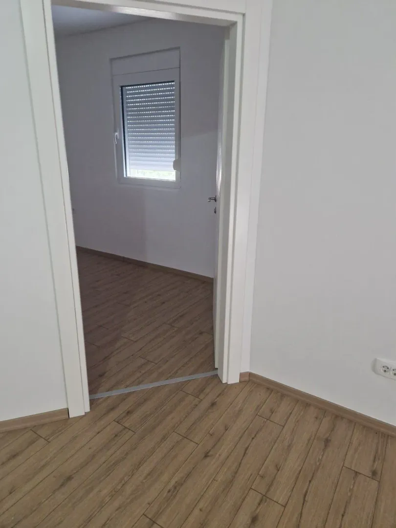 Rent, one bedroom apartment, 53m², Polje, Bar