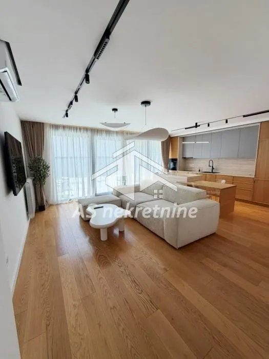 Rent, three bedroom apartment, 125m², Crveni Krst, Beograd