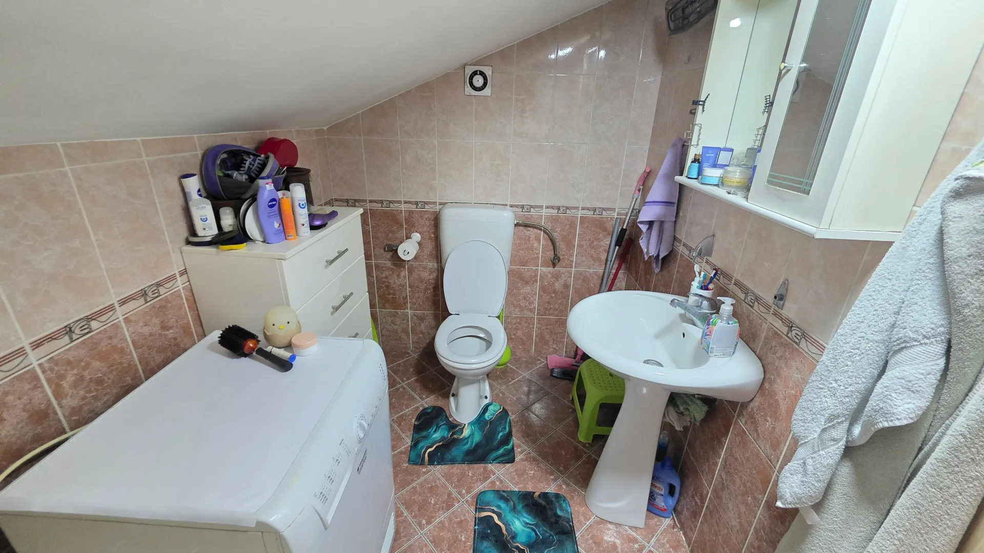 Prodaja, dvosoban stan, 83m², Krivi Most, Podgorica