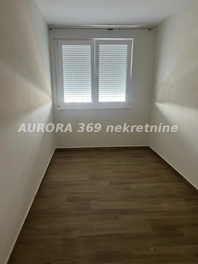 Sale, three bedroom apartment, 66m², Ruma, Srbija