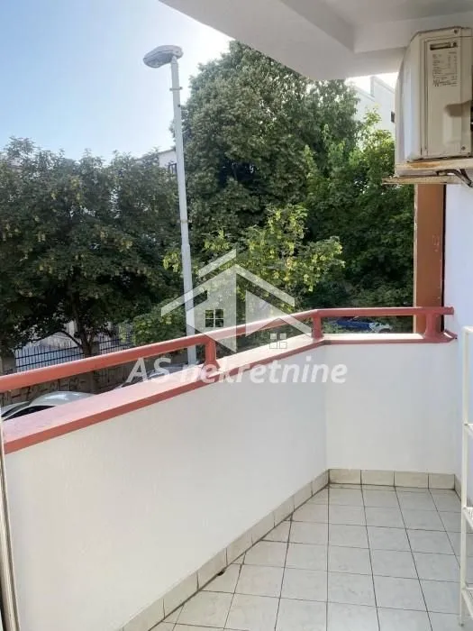 Rent, two bedroom apartment, 54m², Stari Grad, Beograd