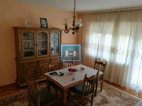 Prodaja, kuća, 220m², Centar, Vrnjačka Banja - image 8