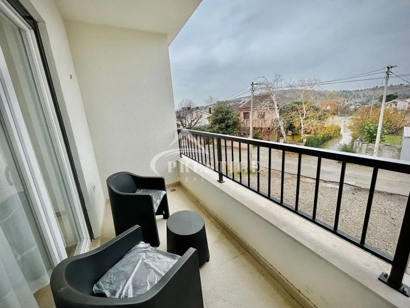 Izdavanje, jednosoban stan, 43m², Zagorič, Podgorica