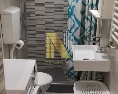 Izdavanje, garsonjera, 23m², Rotkvarija, Novi Sad Sve Podlokacije - image 6