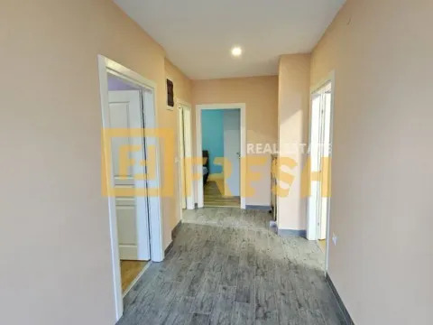 Sale, house, 216m², Danilovgrad, Crna Gora - image 16