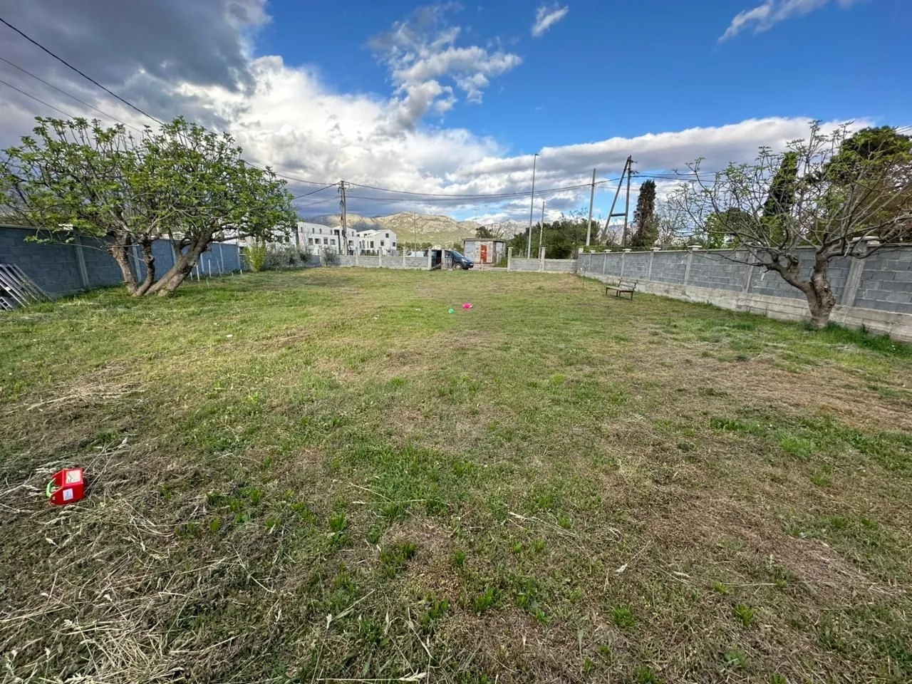 Prodaja, plac, 805m², Zagorič, Podgorica