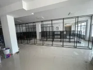 Izdavanje, poslovni prostor, 220m², Surčin, Beograd - image 1