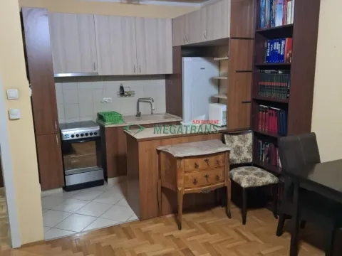 Izdavanje, dvosoban stan, 42m², Bulevar patrijarha Pavla, Novi Sad Sve Podlokacije - image 4