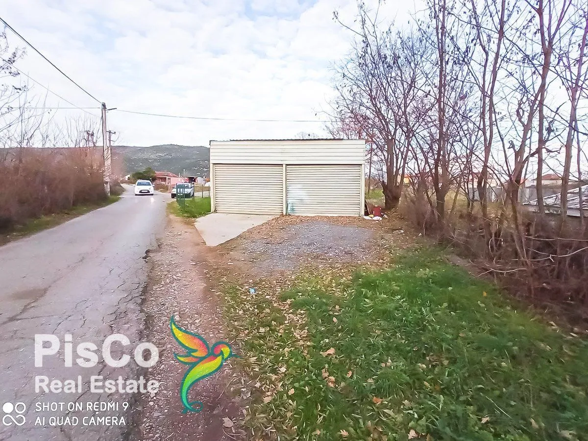 Izdavanje, kuća, 100m², Podgorica, Crna Gora