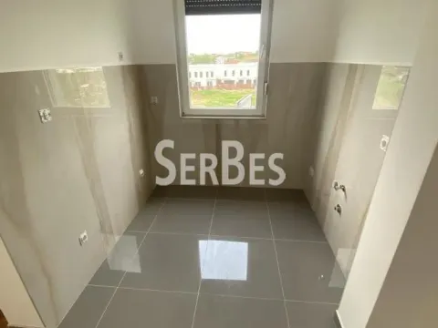 Prodaja, četvorosoban stan, 85m², Alibegovac, Petrovaradin - image 2