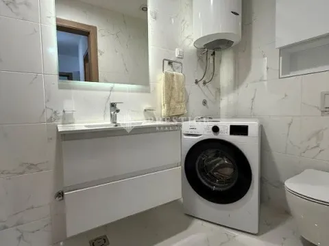 Izdavanje, dvosoban stan, 75m², Master Kvart, Podgorica - image 8