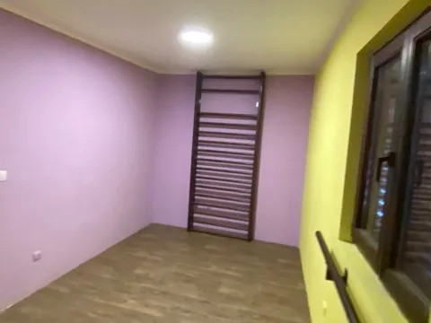 Izdavanje, poslovni prostor, 70m², Pejton, Podgorica - image 9