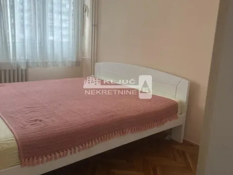 Rent, two bedroom apartment, 60m², Kalenić Pijaca, Vračar Sve Podlokacije - image 10