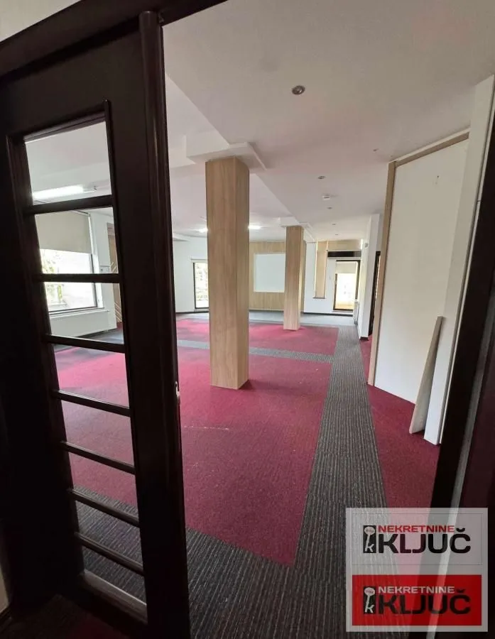 Rent, office space, 171m², Centar, Novi Sad